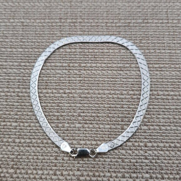 Jewelry - 8 Inch Sterling Silver Diamond Cut Patterns Chain Bracelet B955